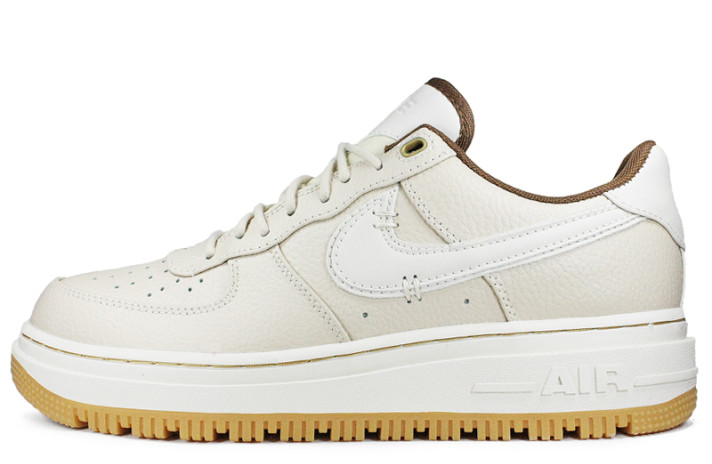 Кроссовки Nike Air Force 1 Low Luxe Pearl White Pecan Gum DB4109-200 бежевые, кожаные